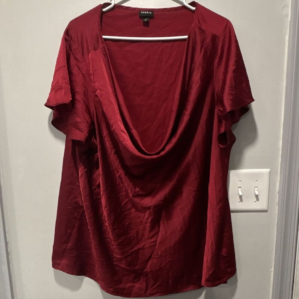 Torrid Women’s Plus Size 2 Red Cowl Neck Flutter Sleeve Stretch Blouse